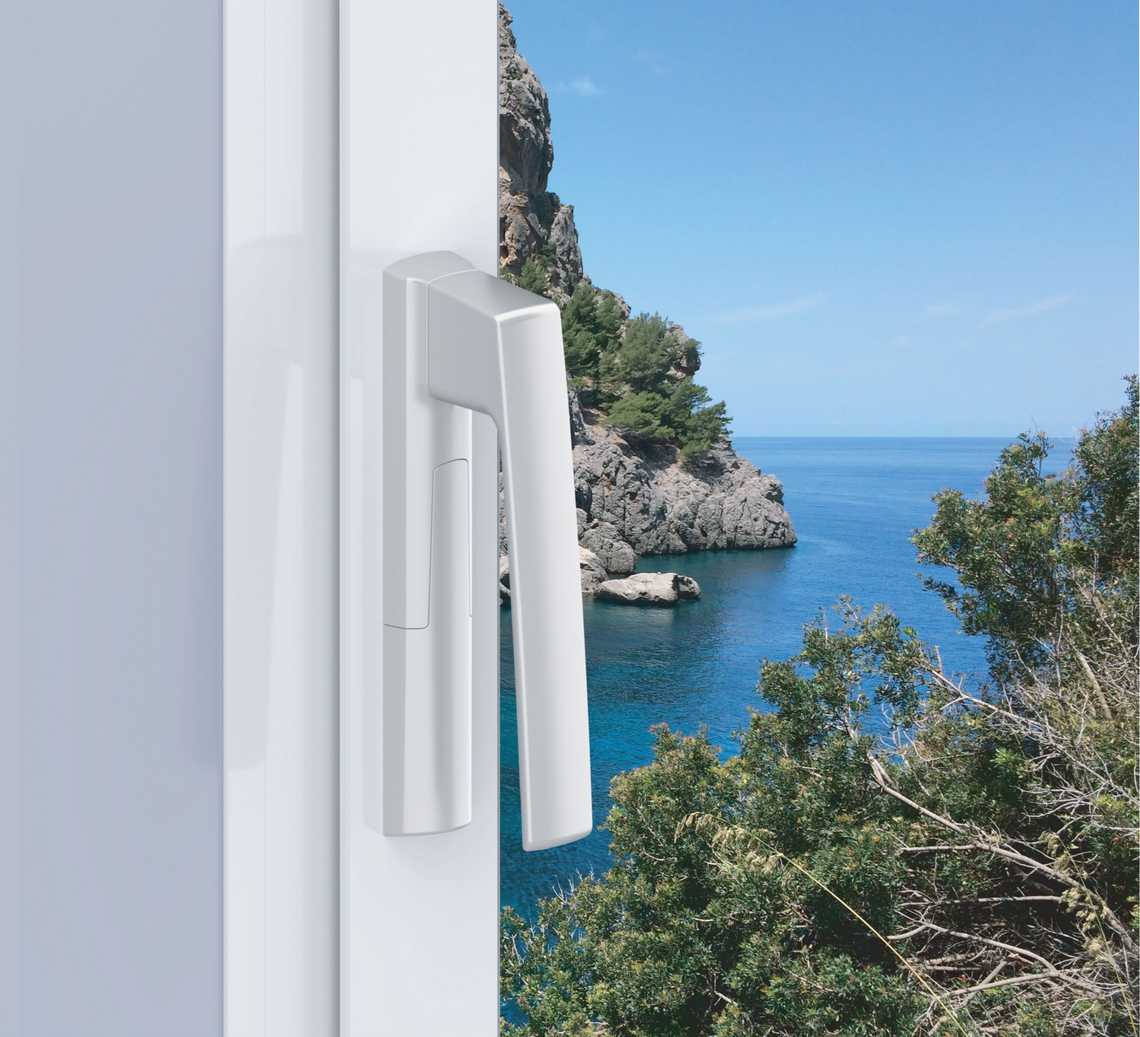 Connected handle for sliding doors and windows