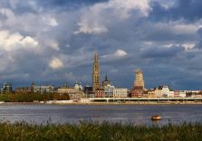 Höhenflug für Energieeffizienz und Steuerung bei der FLYINGGROUP, Flughafen Antwerpen